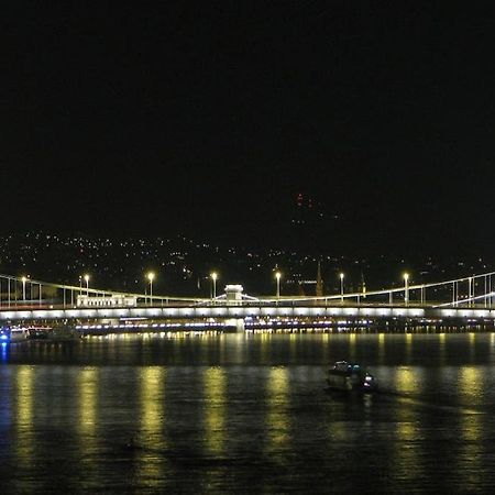 Riverside City Center, 5Th District Budapest Bagian luar foto