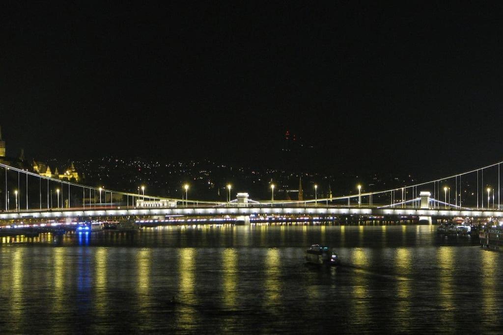 Riverside City Center, 5Th District Budapest Bagian luar foto